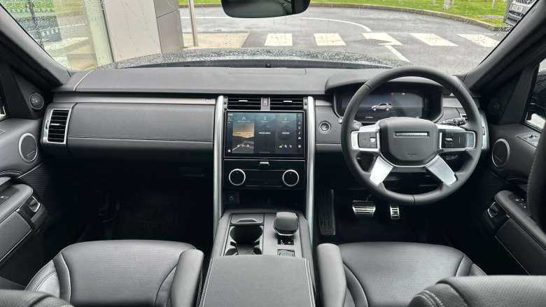 Land Rover Discovery 3.0 D350 Dynamic SE 5dr Auto Diesel Station Wagon